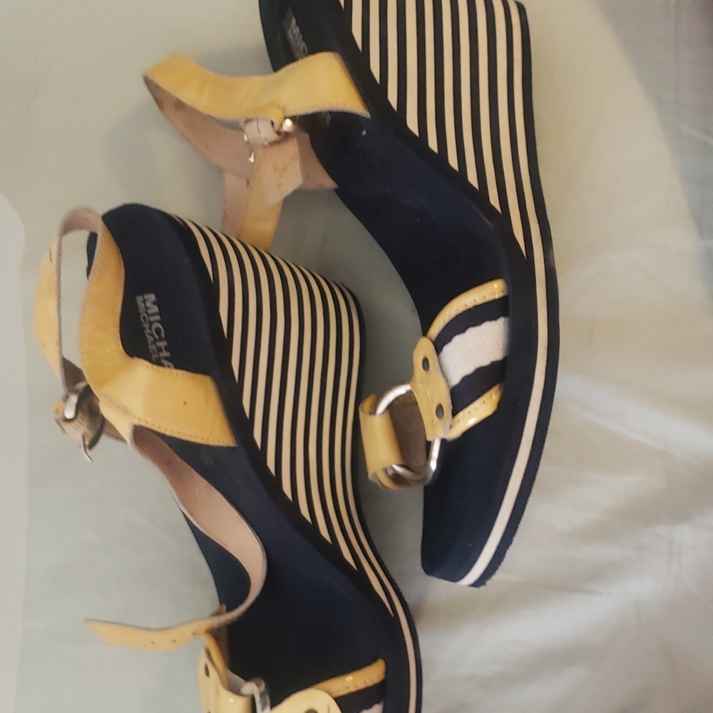Wedge sandals